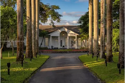 27950 SW 182nd Ave, Homestead, FL 33031 - Photo 3