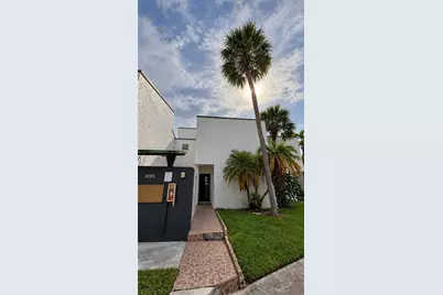 9195 Fontainebleau Blvd #4, Miami, FL 33172 - Photo 1