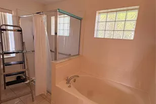 608 Gentle Breeze Dr, Clermont, FL 34715 - Photo 3