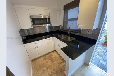 905 SE 2nd Ct #RE, Fort Lauderdale, FL 33301 - Photo 3