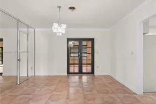 9360 SW 25th St, Miami, FL 33165 - Photo 9