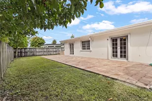 9360 SW 25th St, Miami, FL 33165 - Photo 37