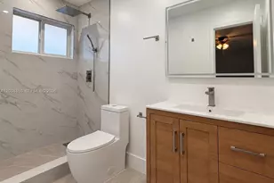 554 E 10th St, Hialeah, FL 33010 - Photo 9
