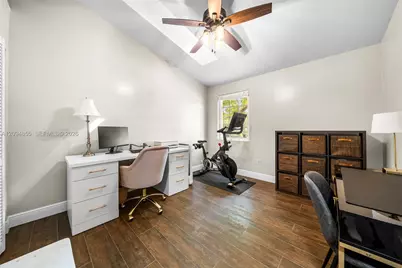 14501 SW 122nd Pl, Miami, FL 33186 - Photo 17