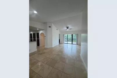 10125 W Sunrise Blvd #303, Plantation, FL 33322 - Photo 1