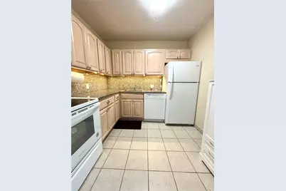 20301 W Country Club Dr #1025, Aventura, FL 33180 - Photo 11