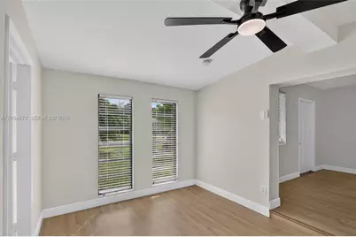 5197 NE 14th Ave, Pompano Beach, FL 33064 - Photo 15