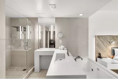 3101 Bayshore Dr #509, Fort Lauderdale, FL 33304 - Photo 15