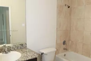 6171 NW 182nd Ln, Hialeah, FL 33015 - Photo 13