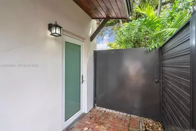 6631 Tamiami Canal Rd #6631, Miami, FL 33126 - Photo 3