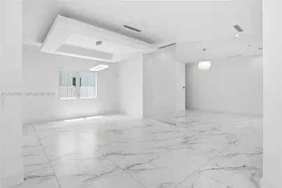 8221 NW 34th Dr, Doral, FL 33122 - Photo 17