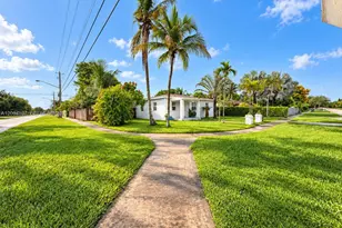797 NW 9th St, Homestead, FL 33030 - Photo 1