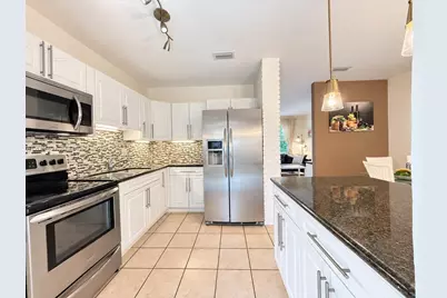 797 NW 9th St, Homestead, FL 33030 - Photo 5