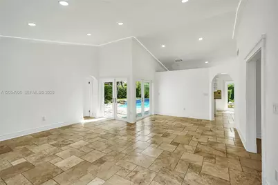 6121 SW 113th Ct, Miami, FL 33173 - Photo 3