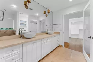 11890 SW 72nd Pl, Pinecrest, FL 33156 - Photo 17