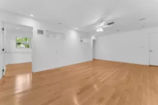 11890 SW 72nd Pl, Pinecrest, FL 33156 - Photo 13