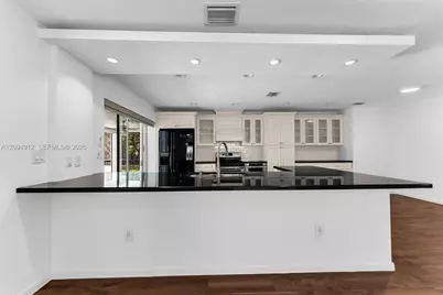 11890 SW 72nd Pl, Pinecrest, FL 33156 - Photo 9