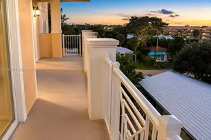 1931 NE 2nd St, Deerfield Beach, FL 33441 - Photo 15