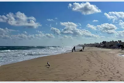 1931 NE 2nd St #405, Deerfield Beach, FL 33441 - Photo 9