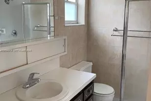 1024 NW 90th Way, Plantation, FL 33322 - Photo 11