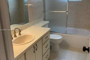 1024 NW 90th Way, Plantation, FL 33322 - Photo 15