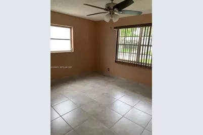 1024 NW 90th Way, Plantation, FL 33322 - Photo 13