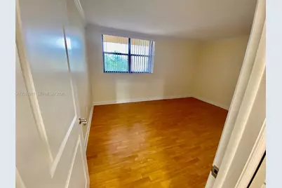 8881 A Fontainebleau Blvd #307, Miami, FL 33172 - Photo 29