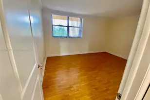 8881A Fontainebleau Blvd, Miami, FL 33172 - Photo 29