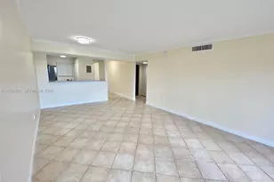 8881A Fontainebleau Blvd, Miami, FL 33172 - Photo 33
