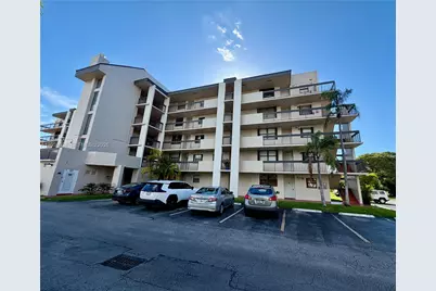 8881 A Fontainebleau Blvd #307, Miami, FL 33172 - Photo 3