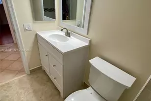8881A Fontainebleau Blvd, Miami, FL 33172 - Photo 21