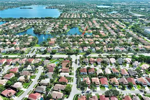 1021 NW 185th Ave, Pembroke Pines, FL 33029 - Photo 41
