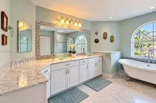 1021 NW 185th Ave, Pembroke Pines, FL 33029 - Photo 29