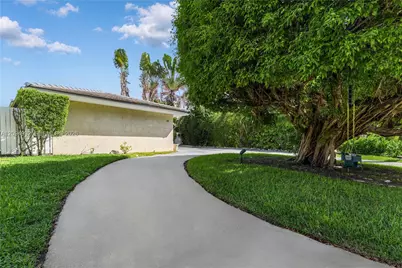 435 N Shore Dr, Miami Beach, FL 33141 - Photo 33