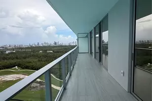 2411 Laguna Cir, Miami, FL 33181 - Photo 17