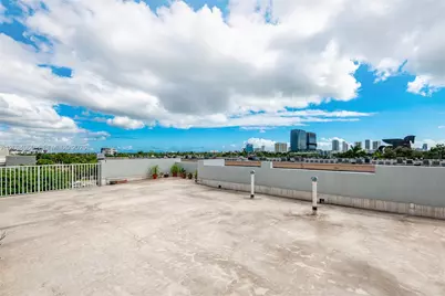 329 SE 3rd St #502P, Hallandale Beach, FL 33009 - Photo 27