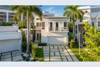 8221 NW 34th Dr, Doral, FL 33122 - Photo 73