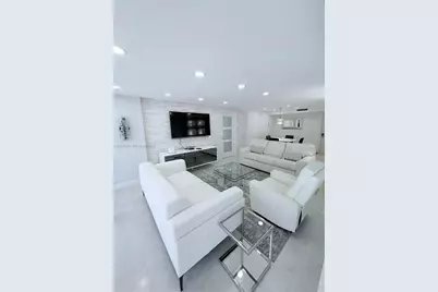 531 N Ocean Blvd #404, Pompano Beach, FL 33062 - Photo 1