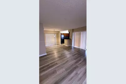 7640 Westwood Dr #406, Tamarac, FL 33321 - Photo 5