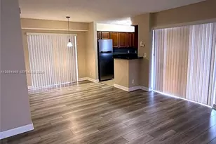 7640 Westwood Dr, Tamarac, FL 33321 - Photo 5