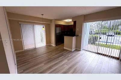 7640 Westwood Dr #406, Tamarac, FL 33321 - Photo 1
