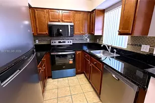 7640 Westwood Dr, Tamarac, FL 33321 - Photo 3