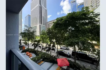 31 SE 6th St #903, Miami, FL 33131 - Photo 13