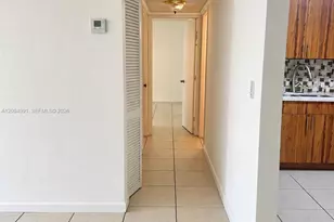 9360 Fontainebleau Blvd, Miami, FL 33172 - Photo 13