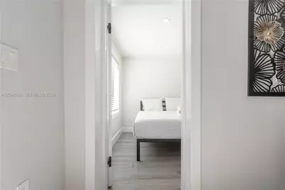2360 SW 12th St, Miami, FL 33135 - Photo 31