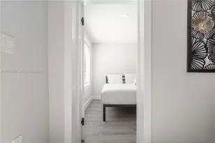 2360 SW 12th St, Miami, FL 33135 - Photo 31
