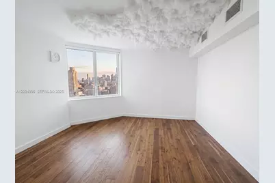 325 S Biscayne Blvd #2722, Miami, FL 33131 - Photo 17