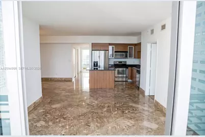 325 S Biscayne Blvd #2722, Miami, FL 33131 - Photo 3
