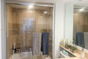 325 S Biscayne Blvd, Miami, FL 33131 - Photo 15