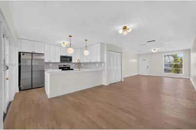 20816 SW 103rd Pl, Cutler Bay, FL 33189 - Photo 11